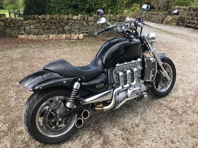 Triumph rocket deals 3 touring exhaust